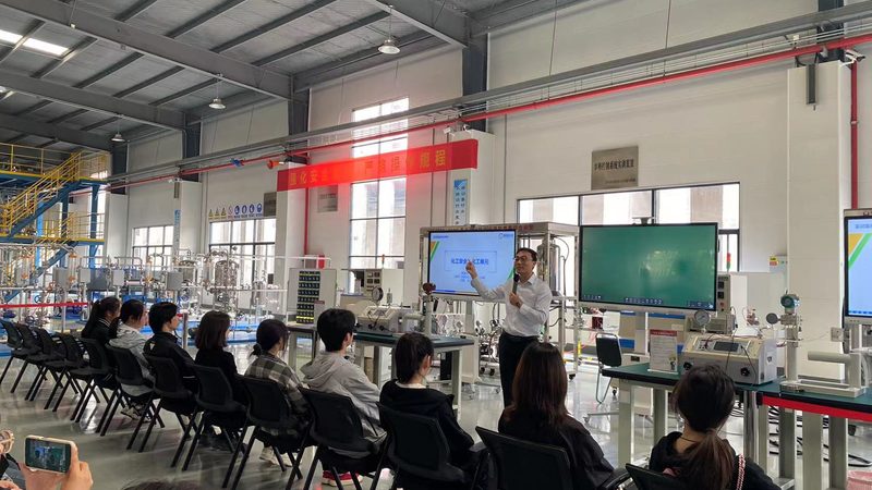 环氧树脂胶粘剂施工流程解析：关键步骤与注意事项